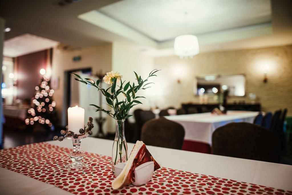 Hotel Wojto Zamość Buitenkant foto