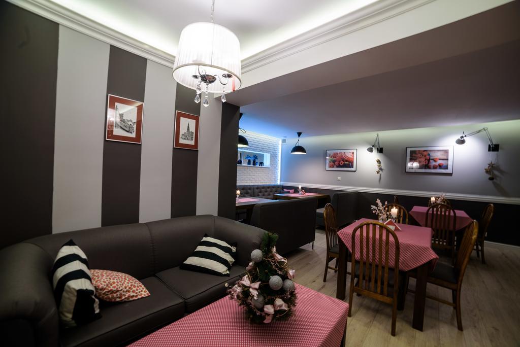 Hotel Wojto Zamość Buitenkant foto