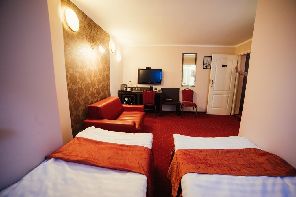 Hotel Wojto Zamość Buitenkant foto